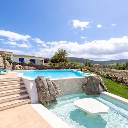 Daire Menhir Boutique Apartments- Adult Only- By Obiettivo Budoni Tanaunella