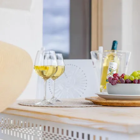 Menhir Boutique Apartments- Adult Only- By Obiettivo Budoni Апартаменты Танаунелла