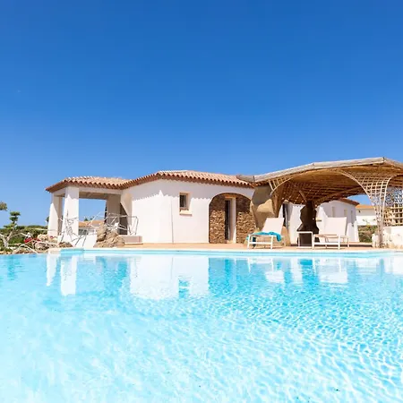 Menhir Boutique Apartments- Adult Only- By Obiettivo Budoni דירה
