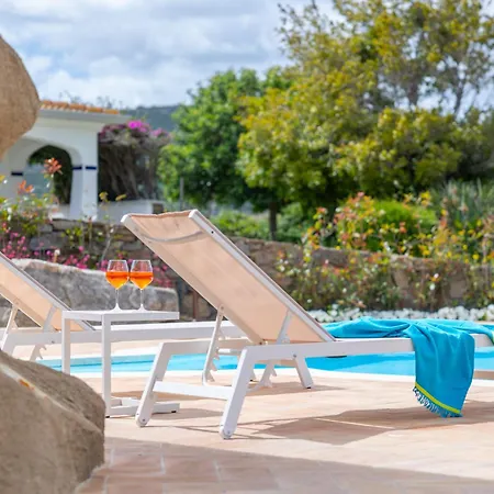 아파트 Menhir Boutique Apartments- Adult Only- By Obiettivo Budoni