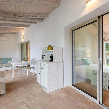 아파트 Menhir Boutique Apartments- Adult Only- By Obiettivo Budoni *
