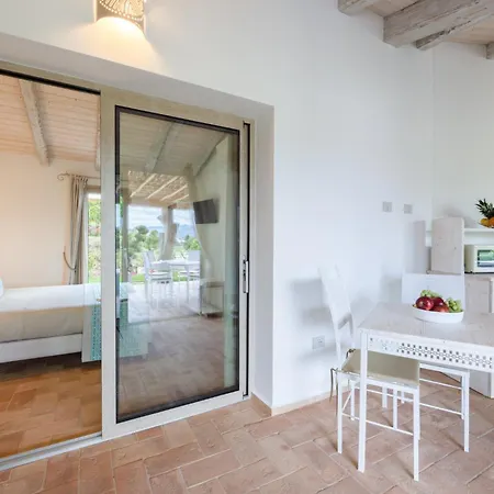 아파트 Menhir Boutique Apartments- Adult Only- By Obiettivo Budoni *
